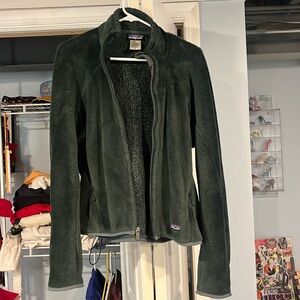 Fuzzy green Patagonia zip up